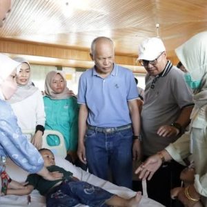 Memastikan Pelayanan Kesehatan Berjalan Baik, Wako-Wawako Pantau Pelayanan RS MH Thalib