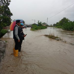 Tinjau Dua Lokasi Bencana. Wawako Akses Jalan Sungai Penuh-Tapan Sudah Bisa Dilalui oleh Kendaraan