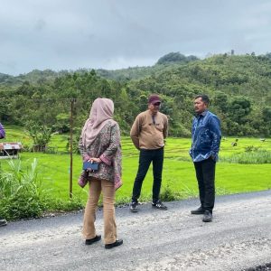 Kadis PUPR Kerinci Dampingi Bupati Monadi Meninjau Proyek Jalan Suko Pangkat