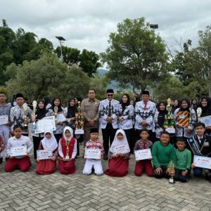Beasiswa ‘JUARA 2025’ Disalurkan, Wako Alfin: Bukti Nyata Dukungan Pemerintah Terhadap Pendidikan