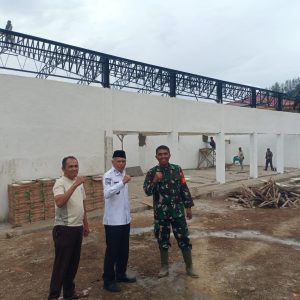 Wawako Azhar Hamzah Meninjau Pembangunan Gerai Koperasi Merah Putih