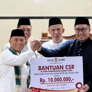Safari Ramadan di Kumun Mudik, Wako Alfin Serahkan CSR Rp10 Juta