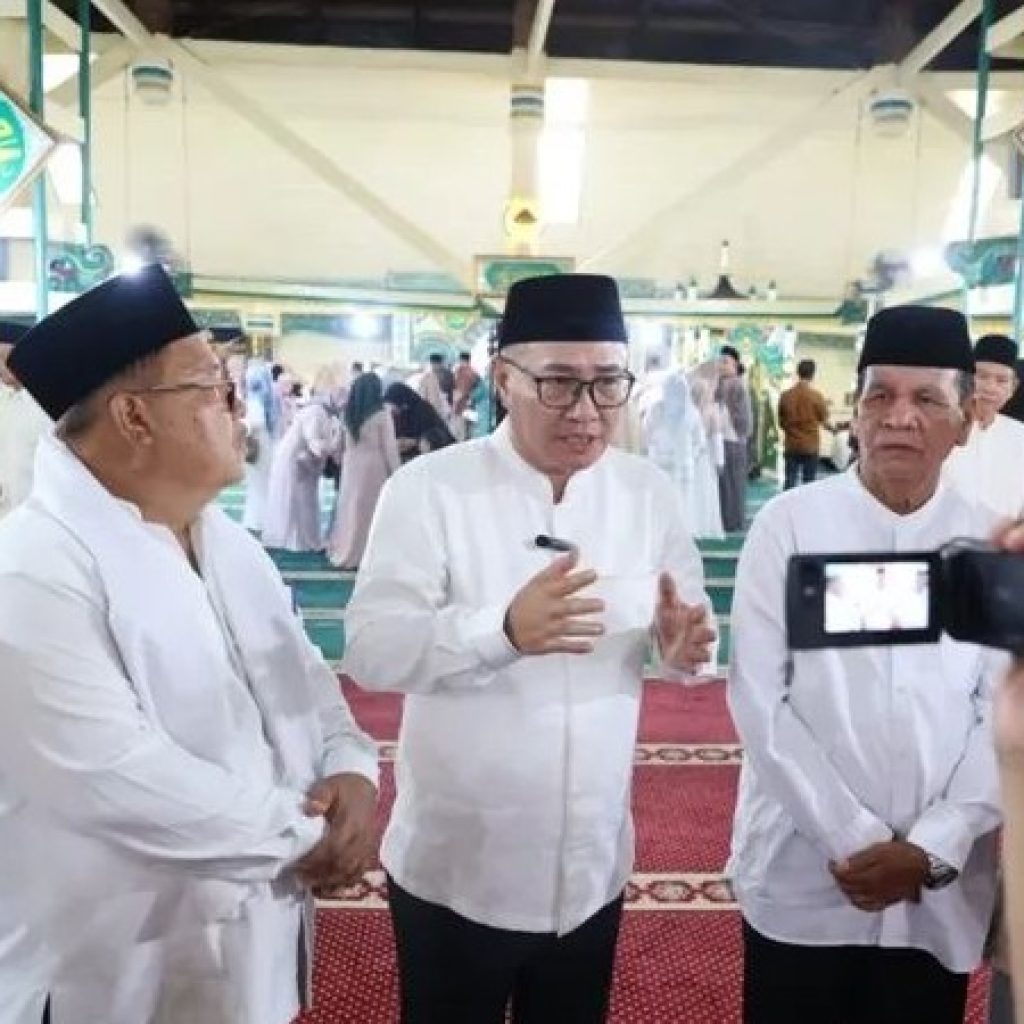 Hadiri Kenduri dan Pelepasan CJH Pondok Tinggi. Wako: Mohon Do’a Agar Sungai Penuh Diberi Keberkahan