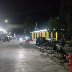 Jelang Idul Fitri 2026, Jalan Depan Gedung Nasional Diperbaiki