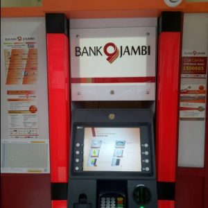 Layanan Bank Jambi Kembali Normal, Nasabah Dihimbau untuk Mengganti Kartu ATM