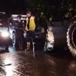 Sempat Tertimbun Longsor, Jalan Tapan-Sungai Penuh Sudah Bisa Dilalui
