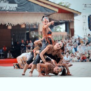 Tumpah Ruah Masyarakat Hadiri Penutupan Festival Budaya Kerinci 2026